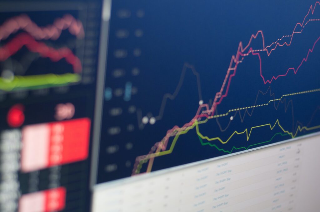 Auto Arbitrage & Trading Strategy